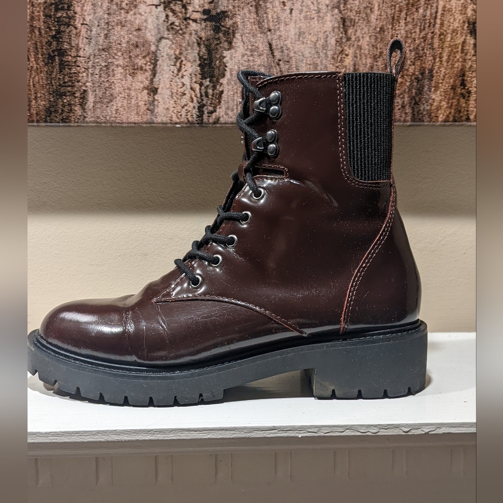 Women's 8.5 Steve Madden Burgundy Combat Boots